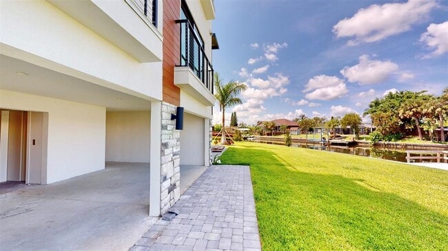 Building Photo - 771 Gran Kaymen Way