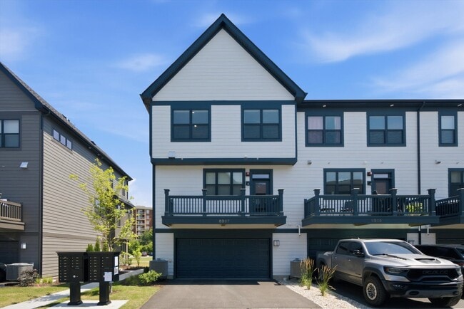 Building Photo - 8367 Mulberry Ave