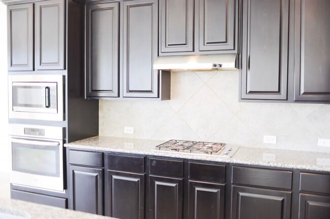 Building Photo - 1236 Laurel Lp