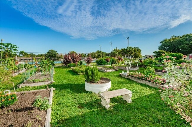 Building Photo - 1502 Cottonwood Terrace