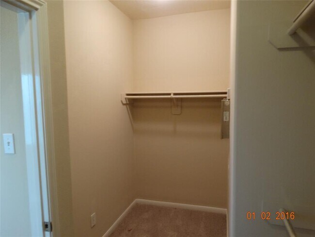 Building Photo - 2414 Gwenfair Dr