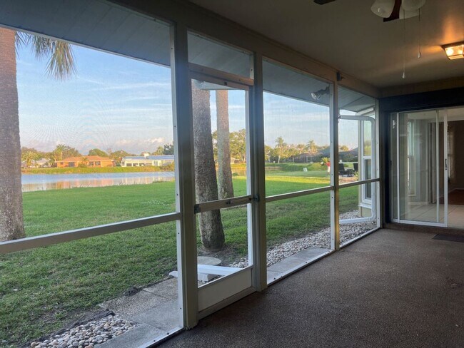 Building Photo - Lovely Lakefront Pinebrook South Home for Annual Rental