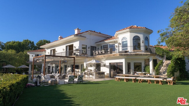 Building Photo - 6110 Merritt Dr