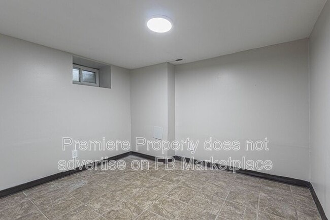 Building Photo - 3301 Mellier Ave