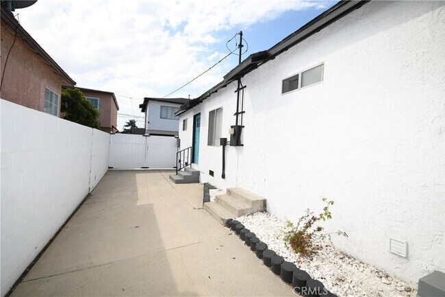 Building Photo - 4028 160th St