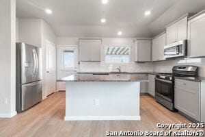 Building Photo - 31543 Meander Ln