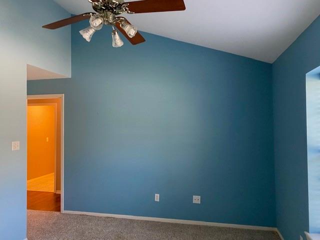 Building Photo - 2107 Greentree Dr