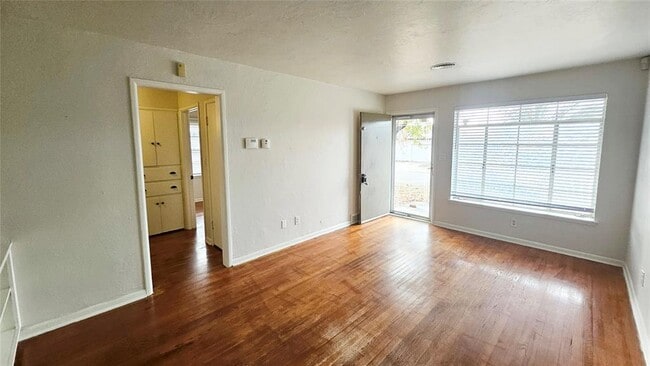 Building Photo - 2609 NW 49th St