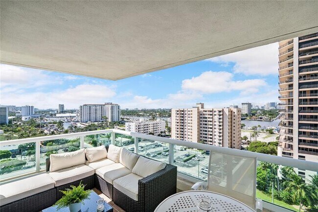 Building Photo - 101 S Fort Lauderdale Beach Blvd