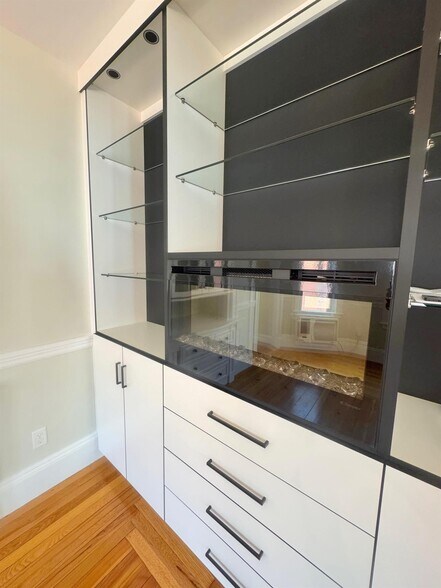 Building Photo - 86 Morrison Ave