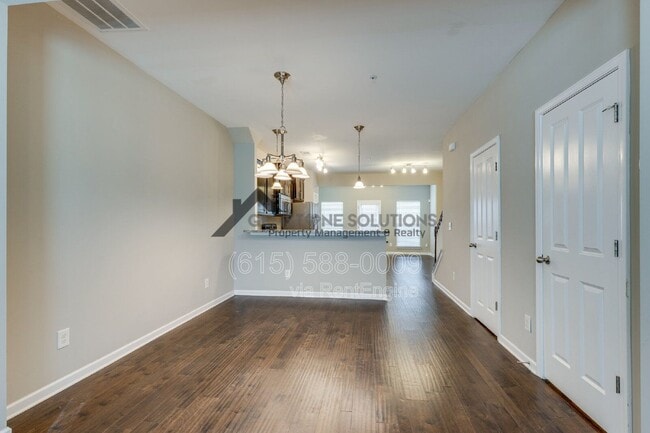 Building Photo - 6007 Dupont Cove Dr