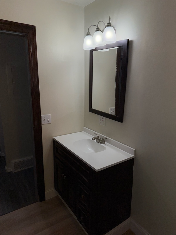 Building Photo - 1260 Loudon Rd