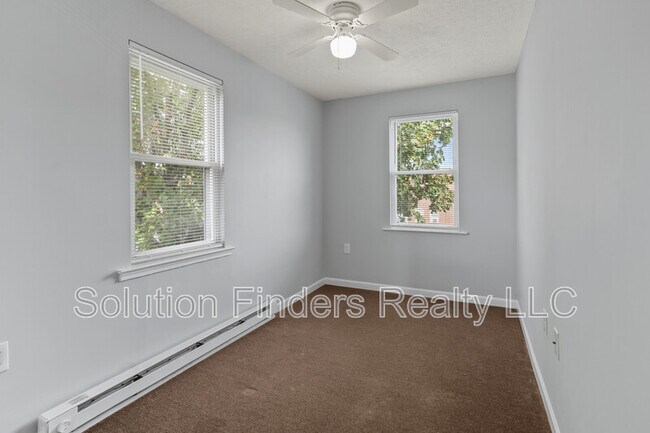 Building Photo - 2956 Yorkway