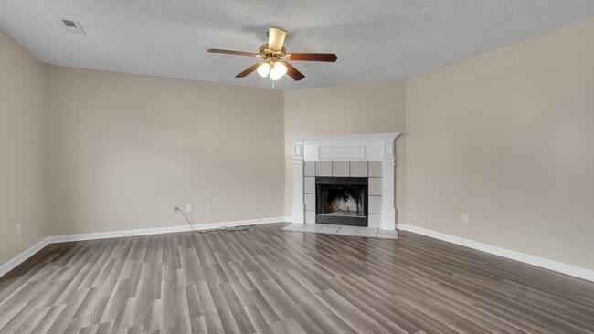 Building Photo - 1452 Middleborough Ct