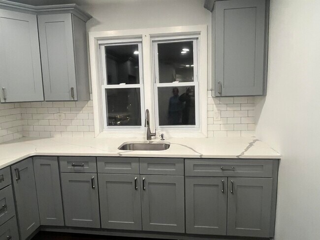 Building Photo - 4207 Grand Ave