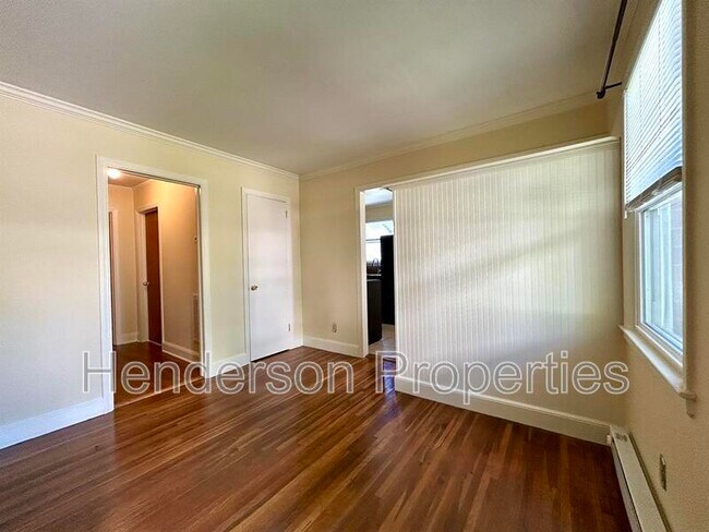 Building Photo - 1526 Landis Ave