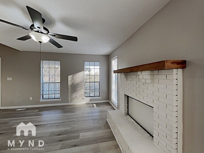 Building Photo - 629 Bennett Dr