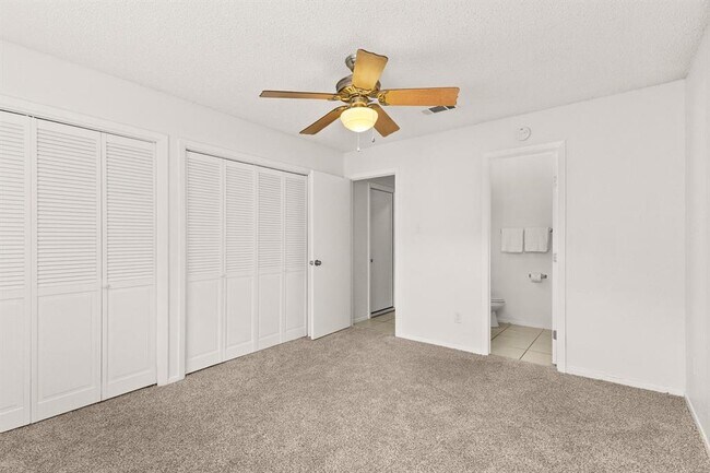 Building Photo - 7908 Peaceful Hill Ln