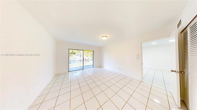 Building Photo - 1540 NE 191st St