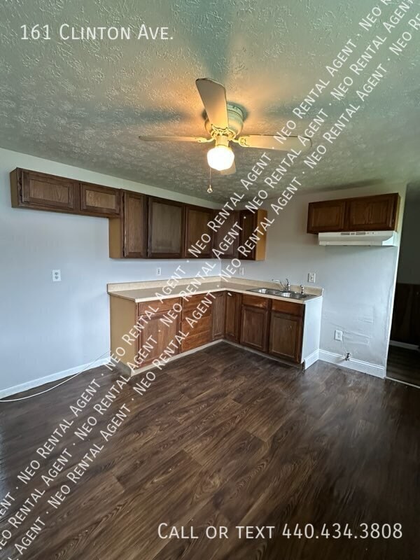 Building Photo - 161 Clinton Ave
