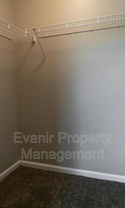 Building Photo - 1142 Deercreek Dr