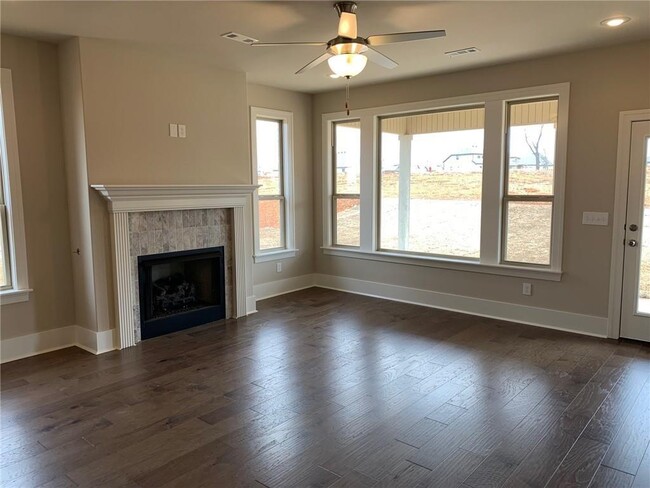 Building Photo - 616 Mill Pond Wy