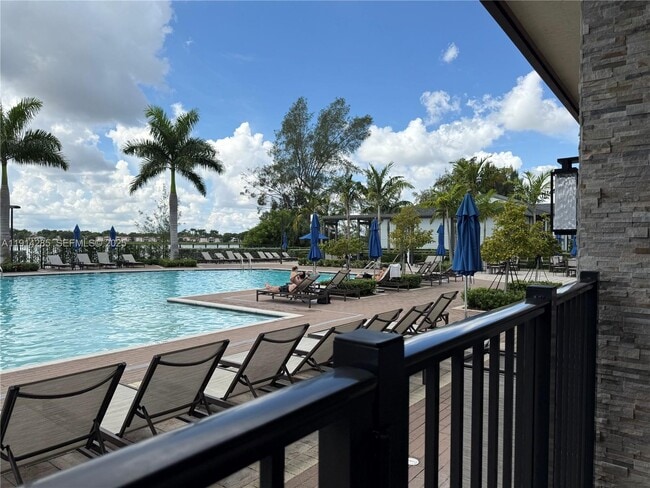 Building Photo - 685 NE 208th Terrace