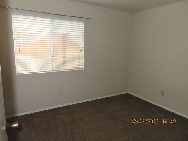 Building Photo - 24431 Ridgewood Rd