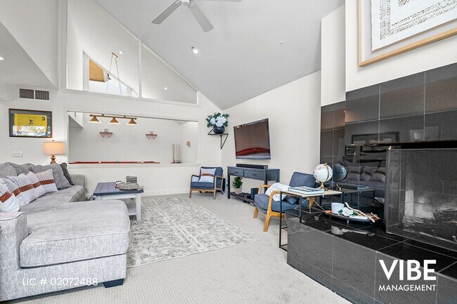 Building Photo - Gorgeous GUARD GATED Westlake Island 3+3 home w/ BOAT DOCK & BOAT!