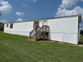 Building Photo - 2051 Hatchery Rd