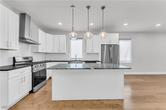 Building Photo - 4210 Peach Ct