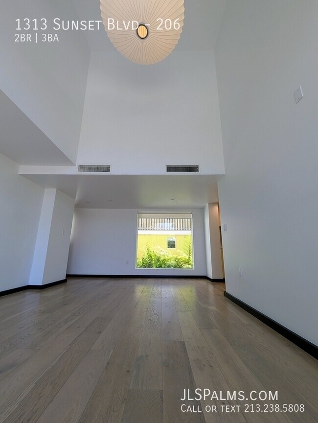 Building Photo - 1313 Sunset Blvd