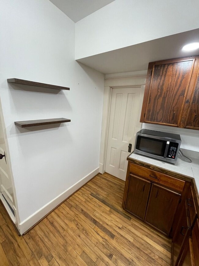 Building Photo - New Appliances + HUGE Fenced Backyard
