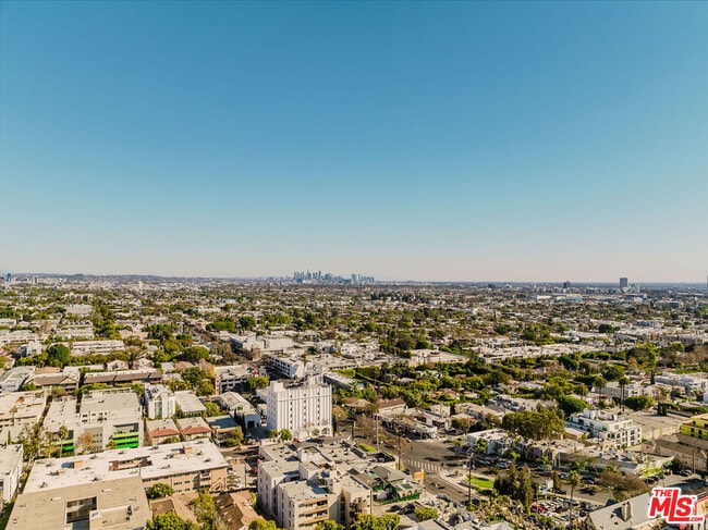 Building Photo - 1155 N La Cienega Blvd