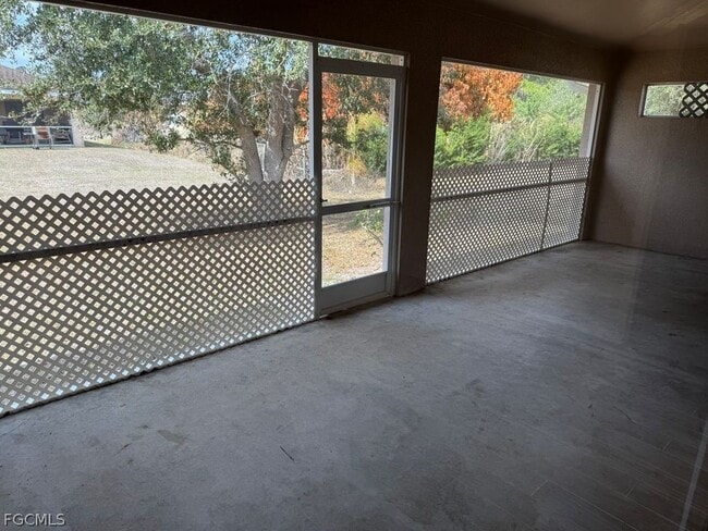 Building Photo - 1817 Tomaso Ave