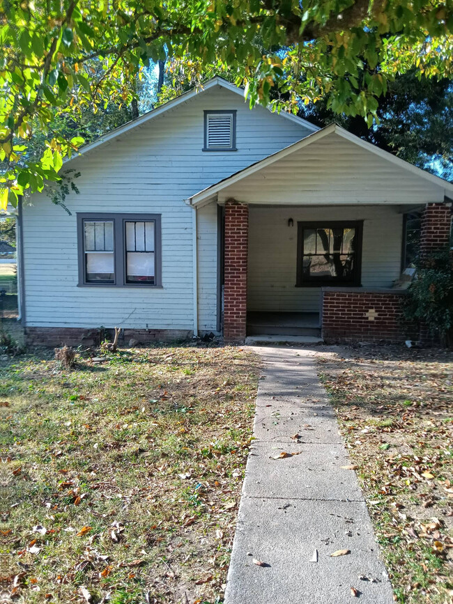 2717 Lay Ave - 2717 Lay Ave Knoxville TN 37914 | Apartment Finder