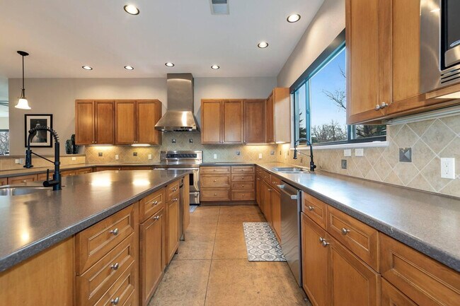 Building Photo - 1942 S Routt Ct