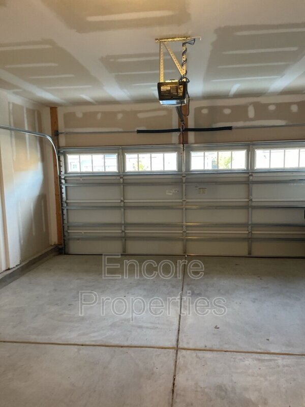Building Photo - 2680 Impulsion Dr