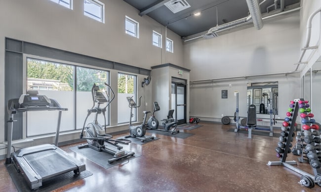 Building Photo - Charming Studio for Rent: Enjoy the Added Bonus of an Onsite Storage Closet!