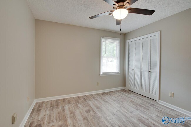 Building Photo - 8146 Oldfield Rd SW