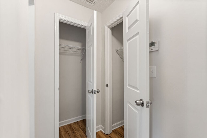 Building Photo - 152 Hamilton Cir