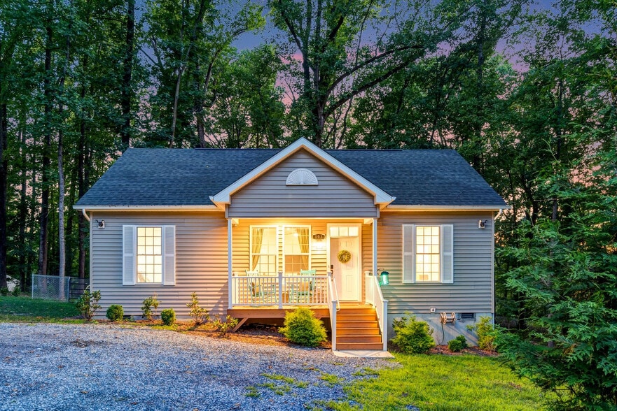 Building Photo - 193 Scarlet Oak Dr