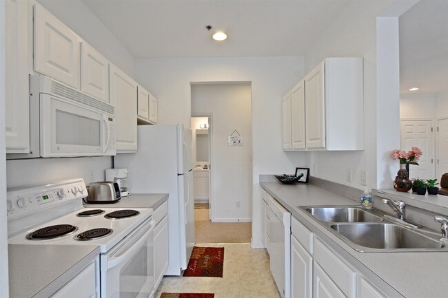 Building Photo - 35542 E Atlantic Cir