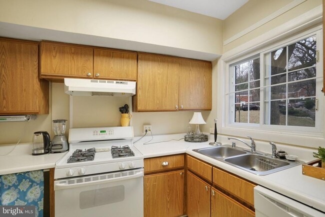 Building Photo - 1629 Fitzgerald Ln