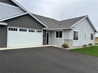 Building Photo - 3110 Bassett Dr