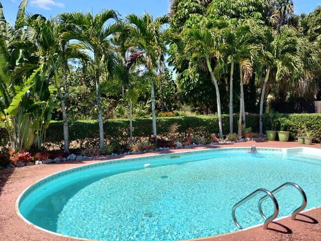 Building Photo - 1084 SE St Lucie Blvd