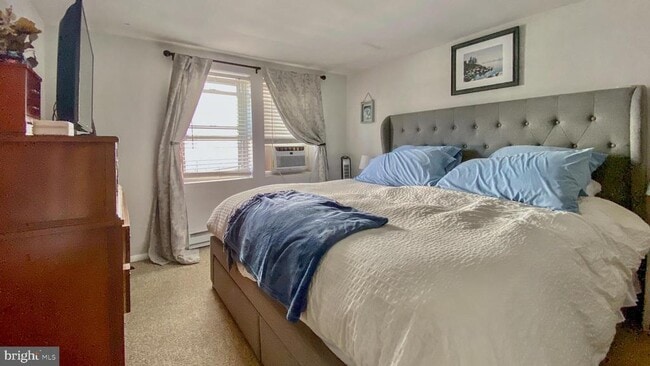 Building Photo - 4 W 1st Ave