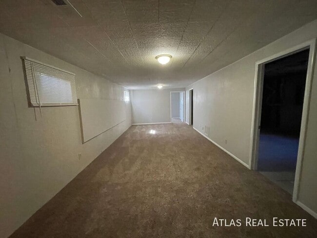 Building Photo - 4502 Moffat Ln