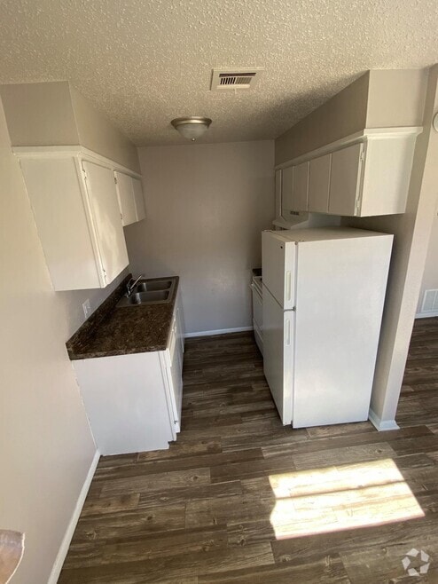 Building Photo - Maplewood Apartments