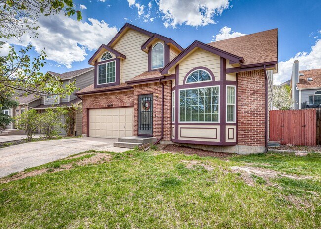 Building Photo - Westside Home in Mt Shadows in D20